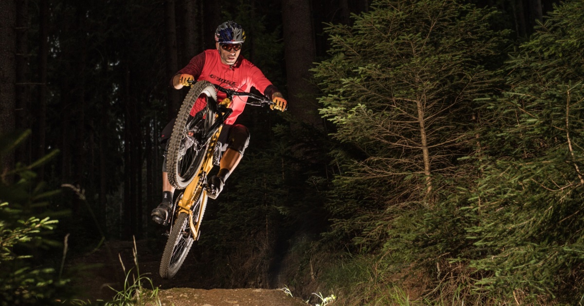 Sportovní fotografie - Tipy z focení downhillu ve špindlu