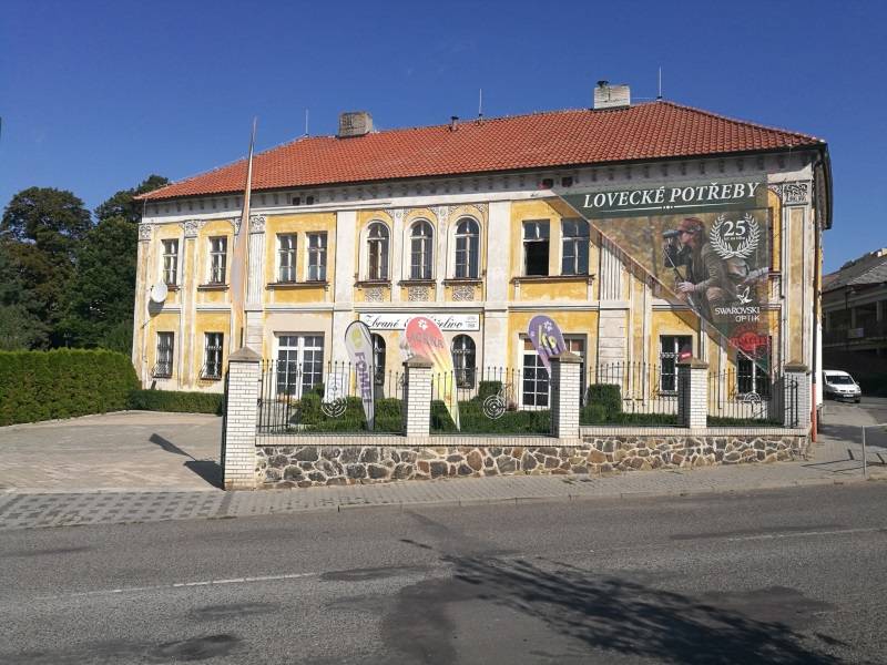 Robert Procházka - Zbraně, střelivo, lovecké potřeby